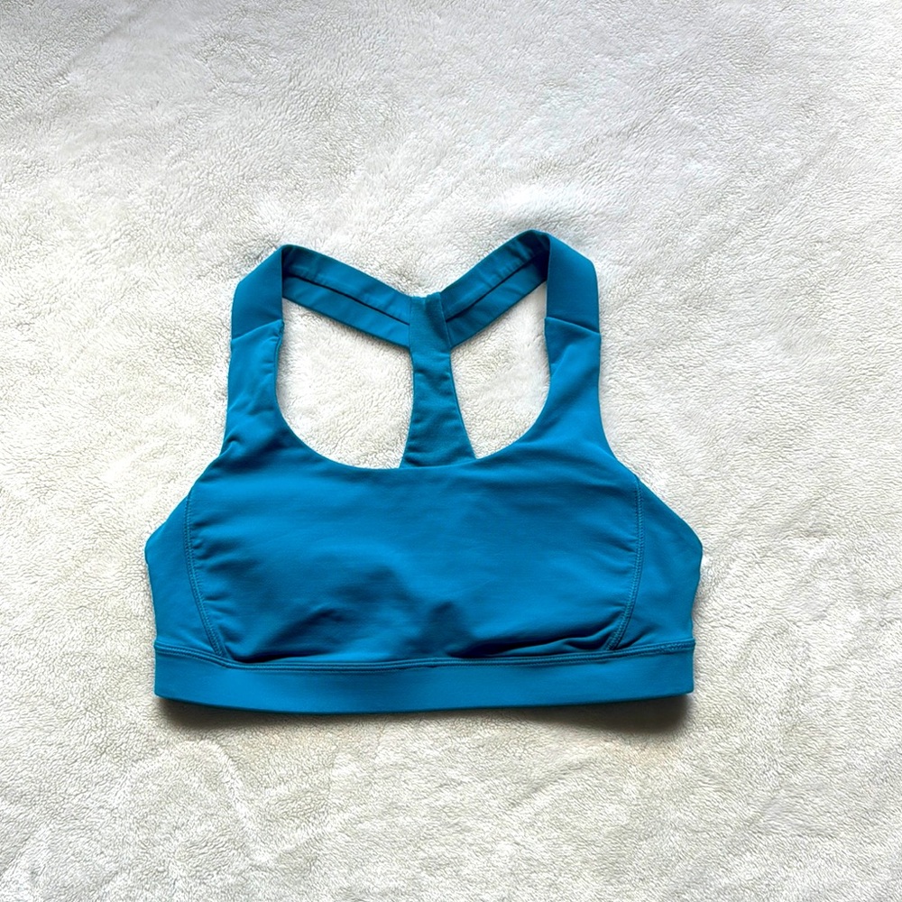 LULULEMON— Size 6, Y-back